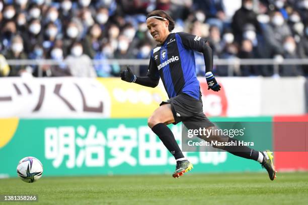 Takashi Usami of Gamba Osaka in action during the J.LEAGUE Meiji Yasuda J1 3rd Sec. Match between Gamba Osaka and Kawasaki Frontale at Panasonic...