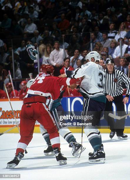 Bob Probert Photos and Premium High Res Pictures - Getty Images