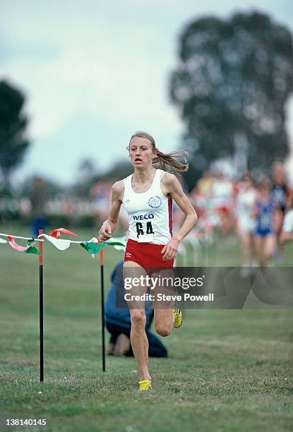 Norwegian marathon runner Grete Waitz competing in the womens long race at the IAAF World Cross Country Championships in Rome, 21st March 1982. Waitz...