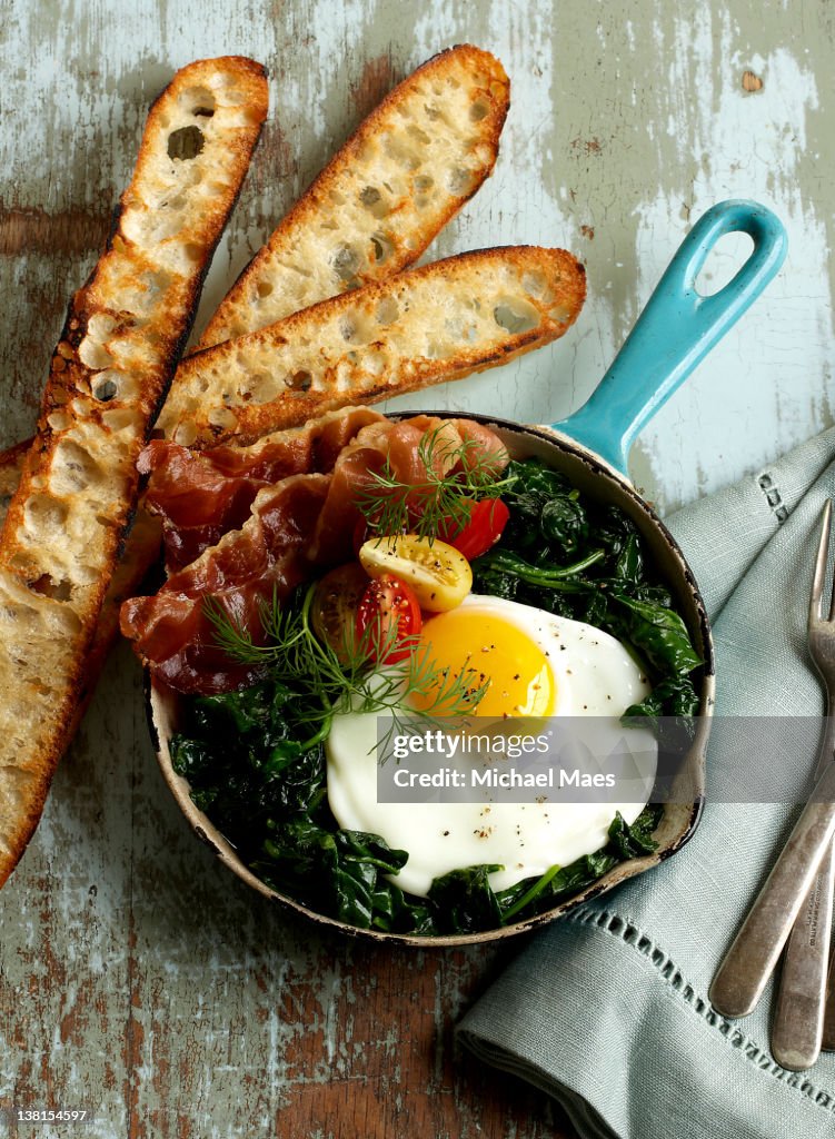 Eggs with Spinach and bacon