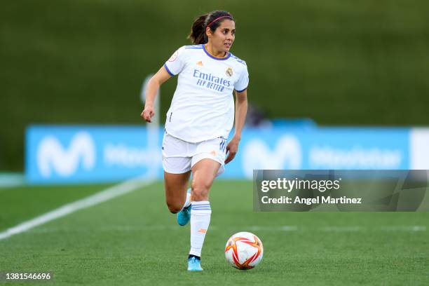 Kenti Robles of Real Madrid in action during the Primera Iberdrola match between Real Madrid and Athletic Club at Estadio Alfredo Di Stefano on March...