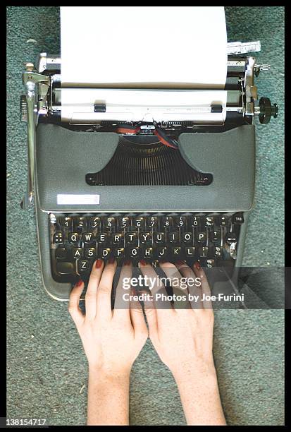 typewriter - macchina da scrivere foto e immagini stock