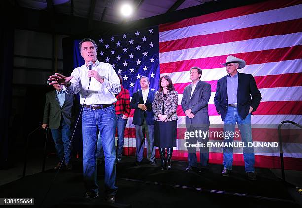 Mitt Romney Rally 335 El Rom Stock Photos, High-Res Pictures, and Images - Getty Images