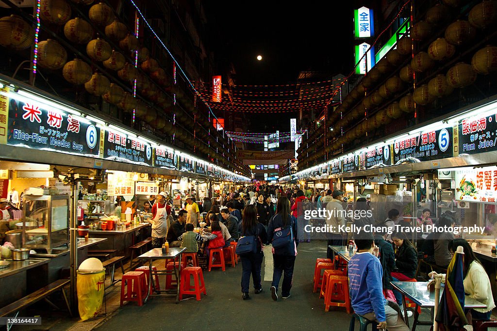 Keelung Miaokou night market