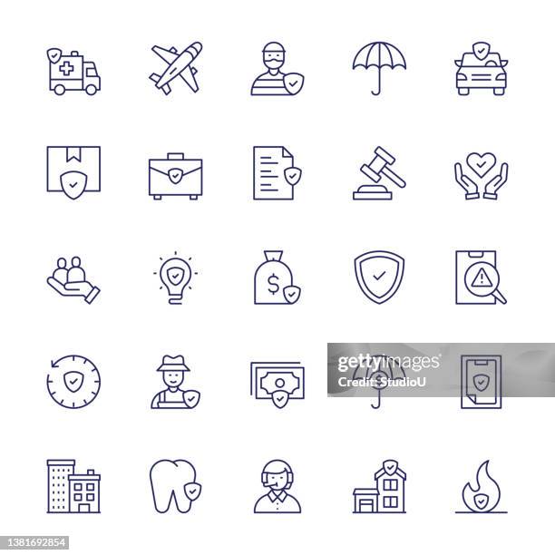 ilustraciones, imágenes clip art, dibujos animados e iconos de stock de seguros iconos de línea de trazo editable - travel insurance