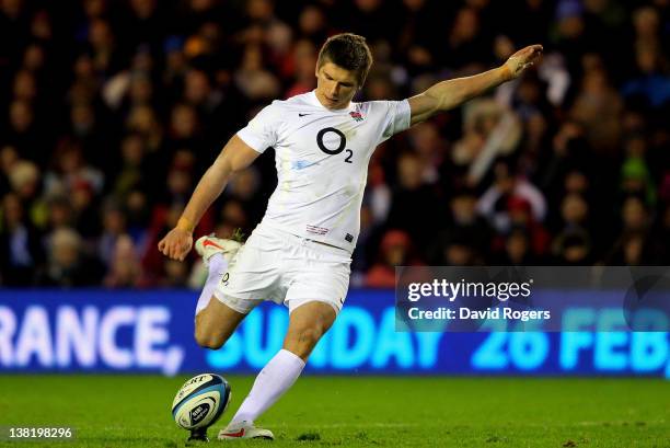 Centre Owen Farrell of England attempts a kick at goal during the RBS Six Nations match between Scotland and England at Murrayfield Stadium on...