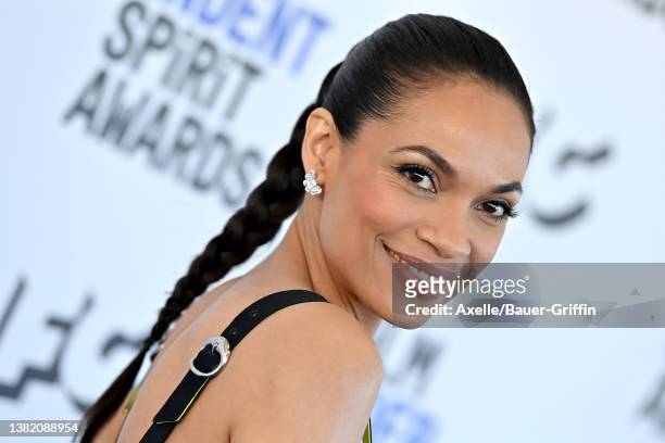 Rosario Dawson attends the 2022 Film Independent Spirit Awards on March 06, 2022 in Santa Monica, California.