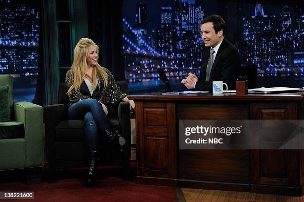 Shakira Jimmy Fallon Photos and Premium High Res Pictures - Getty Images