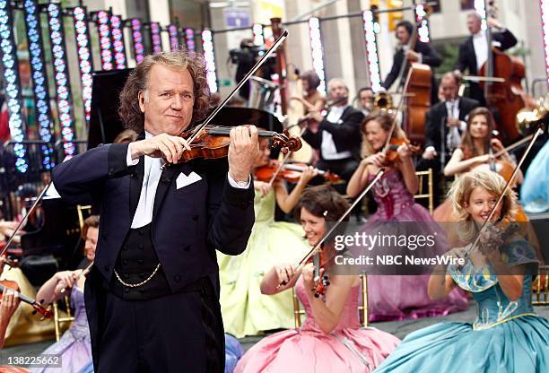 Andre Rieu Gallery 2.453 André Rieu Imágenes Stock Photos, High-Res Pictures, and Images ...
