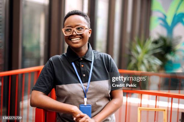 receptionist staff at conference event - promoter bildbanksfoton och bilder