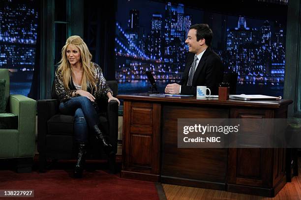 Shakira Jimmy Fallon Photos and Premium High Res Pictures - Getty Images