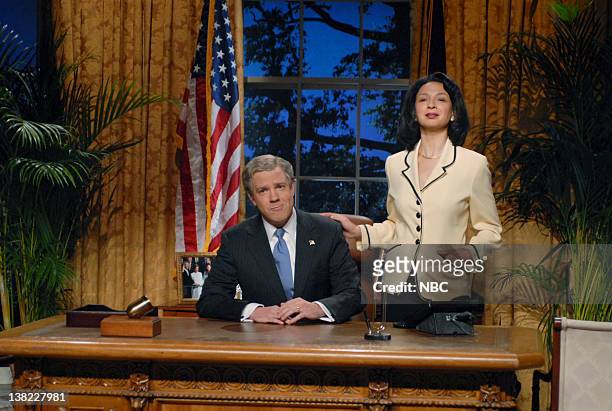 Episode 20 -- Aired -- Pictured: Jason Sudeikis as George W. Bush, Maya Rudolph as Condoleeza Rice during "Puppet Bush" skit on May 19, 2007