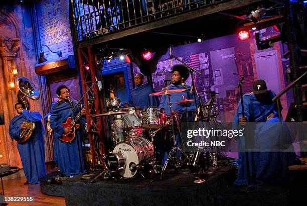 The Roots Fallon 3,940 Jimmy Fallon & The Roots Stock Photos, High-Res Pictures, and ...