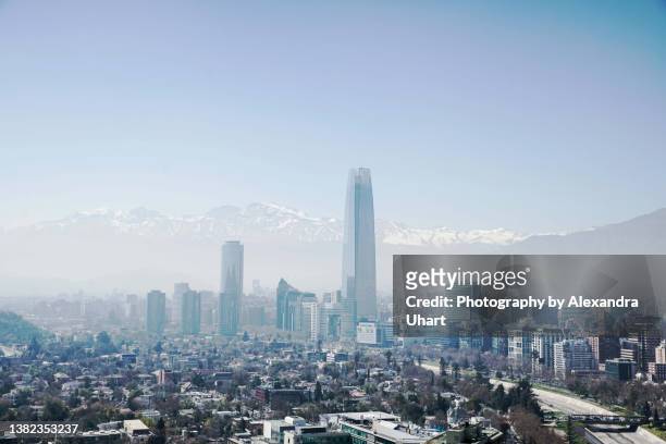 santiago skyline - santiago chile skyline stock pictures, royalty-free photos & images