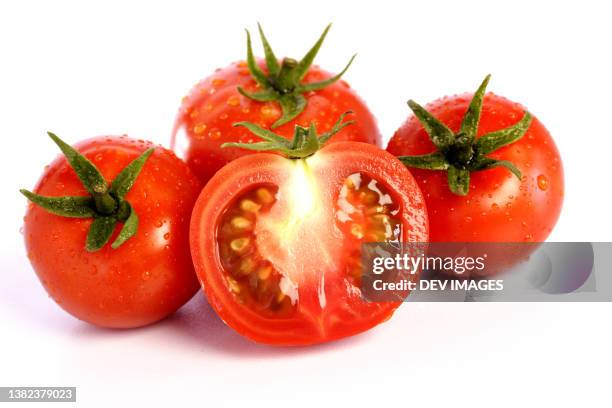 ripe tomatoes on white background,close up - tomate fotografías e imágenes de stock