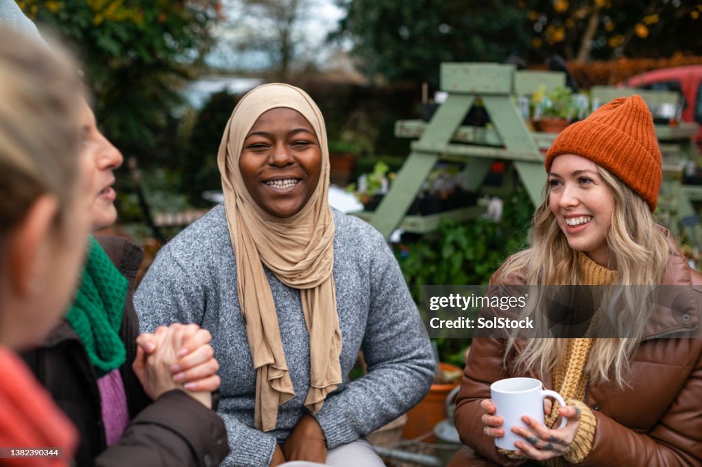 Diverse freiwillige Frauen