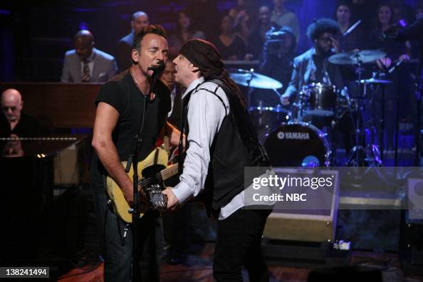 Fallon Springsteen Bruce Springsteen performs on November 16, 2010 News Photo - Getty Images