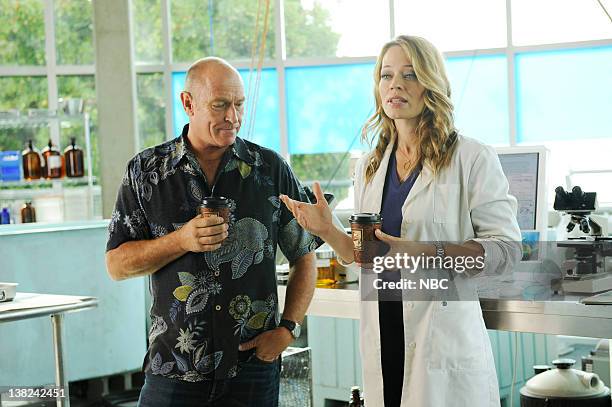The Head, The Tail, The Whole Damn Episode" Episode 4014 -- Pictured: Corbin Bernsen as Henry Spencer, Jeri Ryan as Dr. Phenix