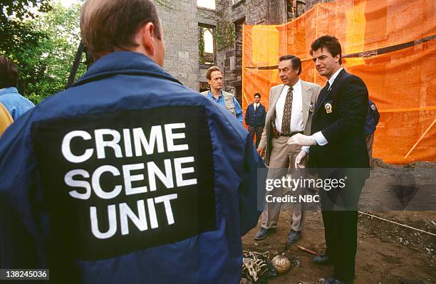 American Dream" Episode 8 -- Air Date -- Pictured: Charles Major as Peterson, Jerry Orbach as Detective Lennie Briscoe, Chris Noth as Detective Mike...