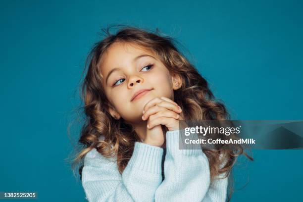 cute little girl - kids fashion stockfoto's en -beelden