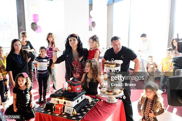 Into the Lion's Den" Episode 205 -- Pictured: Teresa Giudice, Gabriella Giudice, Gia Giudice, Joe Giudice, Milania Giudice