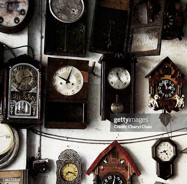 60 Different Types Of Clocks Stock Photos, High-Res Pictures, and ...