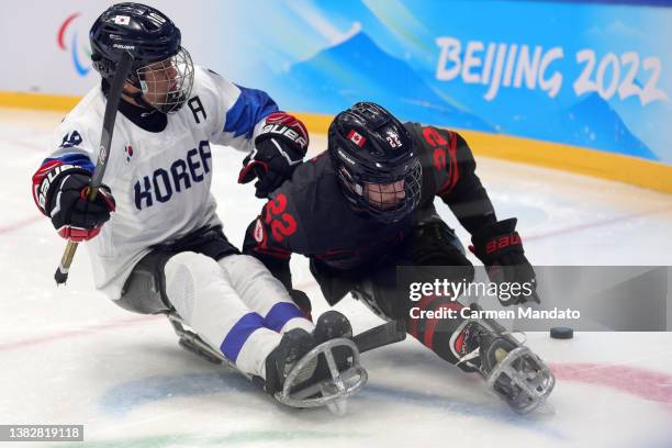 Jae Riley Jae Riley Photos and Premium High Res Pictures - Getty Images