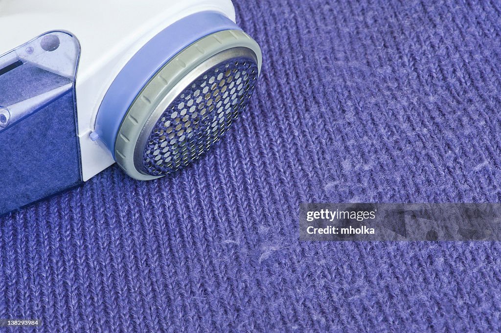 Lint remover