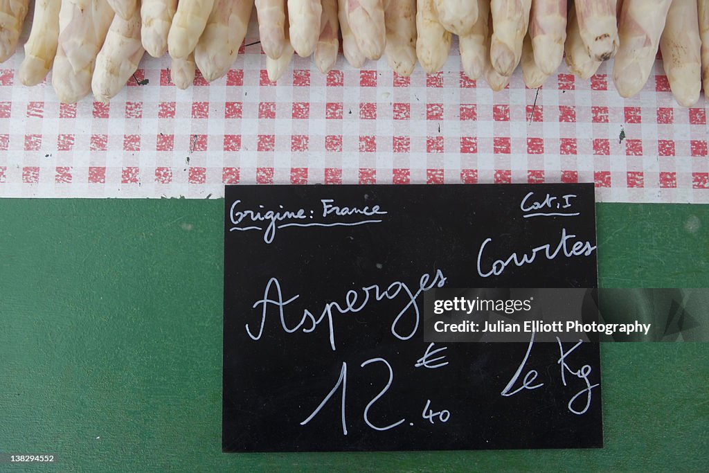 Fresh asparagus on sale at a French market