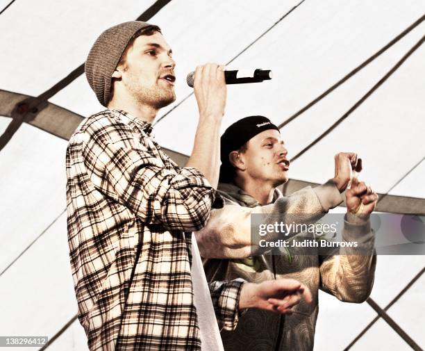 Rapper Sign Language Signmark Photos and Premium High Res Pictures - Getty Images
