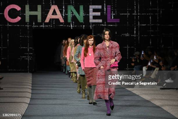 Models walk the runway during the Chanel Womenswear Fall/Winter 2022-2023 show as part of Paris Fashion Week on March 08, 2022 in Paris, France.