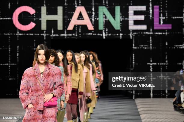 121,314 Chanel Runway Stock Photos, High-Res Pictures, and Images