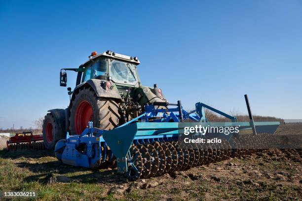 Tractor With Disc 46 Disc Harrows Stock Photos, High-Res Pictures, and Images - Getty Images