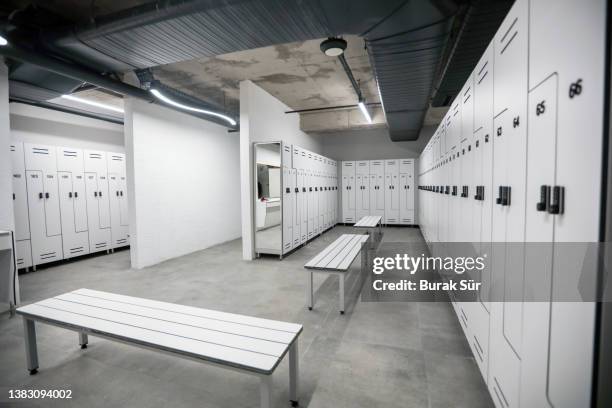 gym locker room, lockers , dressing room - locker stock pictures, royalty-free photos & images