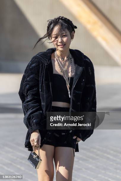 Jennie Kimattends the Chanel Womenswear Fall/Winter 2022/2023 show as part of Paris Fashion Week on March 08, 2022 in Paris, France.