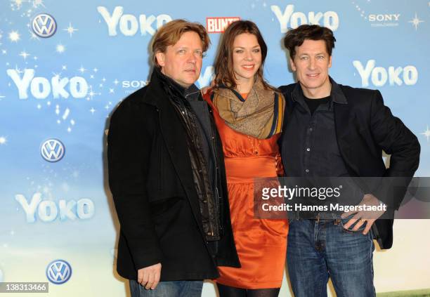 Actor Justus von Dohnanyi, Jessica Schwarz and Tobias Moretti attend the Yoko Premiere at the Mathaeser Filmpalast on February 5, 2012 in Munich,...