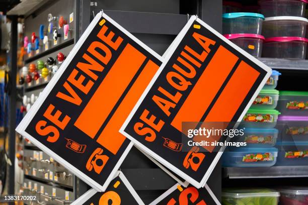 close up of sales and rental notices printed on plastic material - placa de manifestação imagens e fotografias de stock