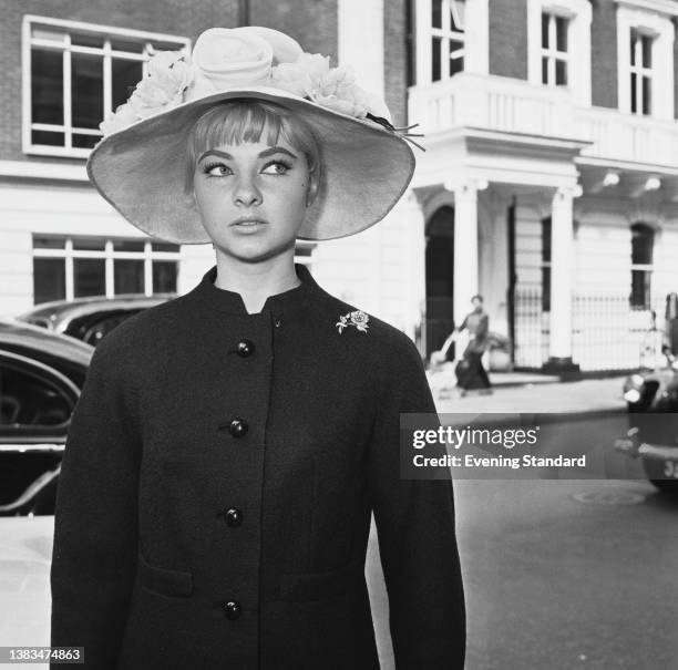 Welsh-born model Mandy Rice-Davies , a witness in the trial of osteopath Stephen Ward, UK, 1st July 1963. Both she and Ward were leading figures in...