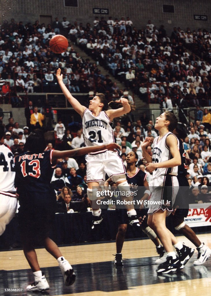 Jennifer Rizzotti Elevates