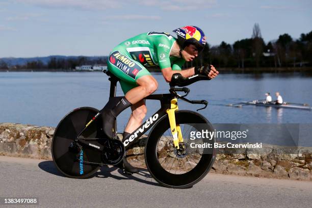 Wout Van Aert of Belgium and Team Jumbo - Visma green points jersey sprints during 80th Paris - Nice 2022, Stage 4 a 13,4km individual time trial...