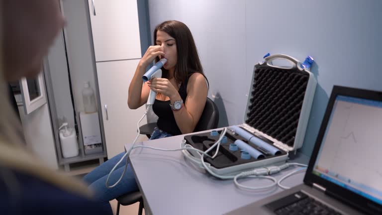 Gp Spirometry Copd Spirometry Videos and HD Footage - Getty Images
