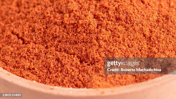 cayenne pepper powder - cayenne powder stock pictures, royalty-free photos & images