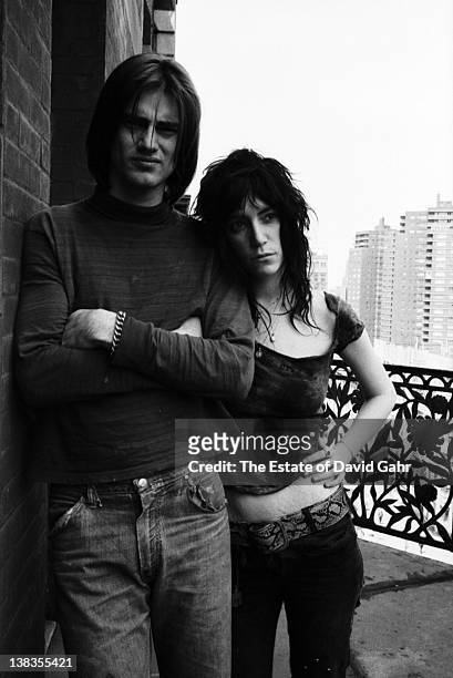 Playwright Sam Shepard and singer and poet Patti Smith pose for a portrait at the Hotel Chelsea on May 7, 1971 in New York City, New York.