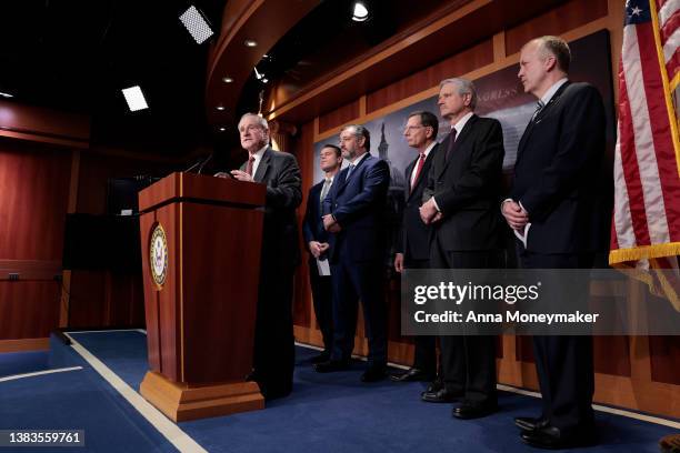 Sen James Risch Photos and Premium High Res Pictures - Getty Images