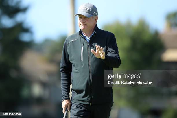Jay Haas acknowledges the crowd after making a birdie putt on the 11th green during round two of the Hoag Classic at Newport Beach Country Club on...