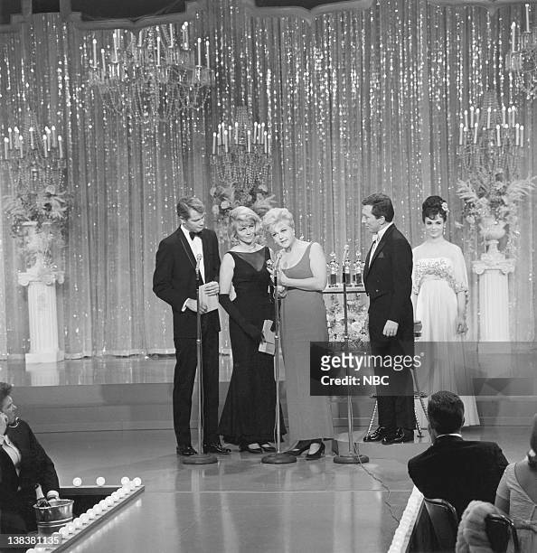 Pictured: Unknown, presenter Dorothy Malone, Angela Lansbury winner of Best Supporting Actress for "The The Manchurian Candidate", host Andy...