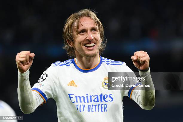 Luka Modric of Real Madrid CF celebrates at the end of the UEFA Champions League Round Of Sixteen Leg Two match between Real Madrid and Paris...