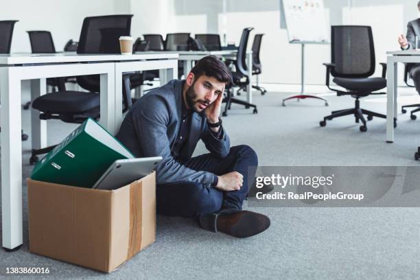 fired businessman packed his bags and leaving office. - i quit stock pictures, royalty-free photos & images