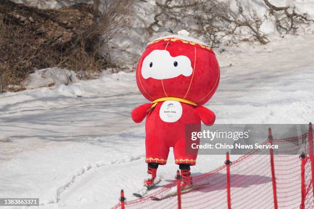 Shuey Rhon Rhon Icon 563 Shuey Rhon Rhon Photos & High Res Pictures - Getty Images