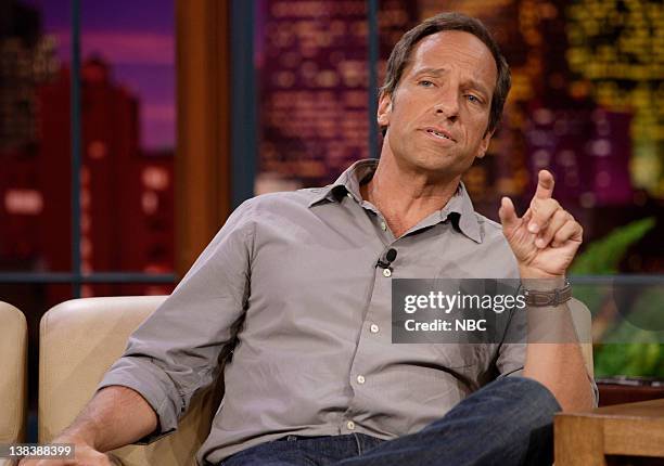 Tv Mike Rode Mike Rowe Interview Photos and Premium High Res Pictures - Getty Images